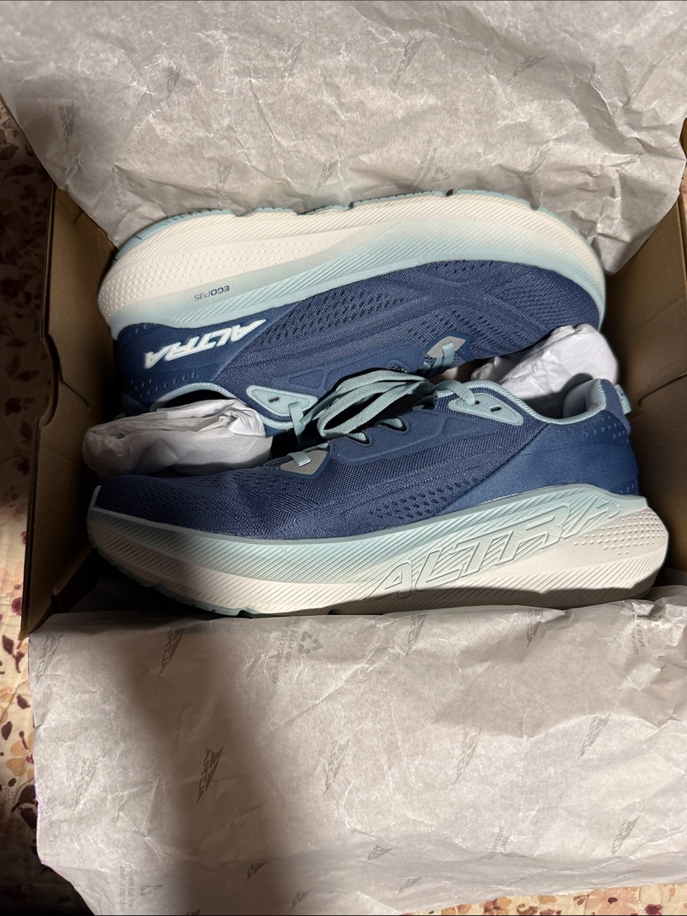 Altra FWD Via 2 Navy with Light Blue Accents - Picture 9 of 9